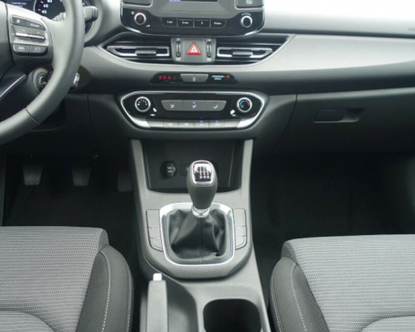 Hyundai i30 – PD i-Line 1,5 DPI c1bi0 voll