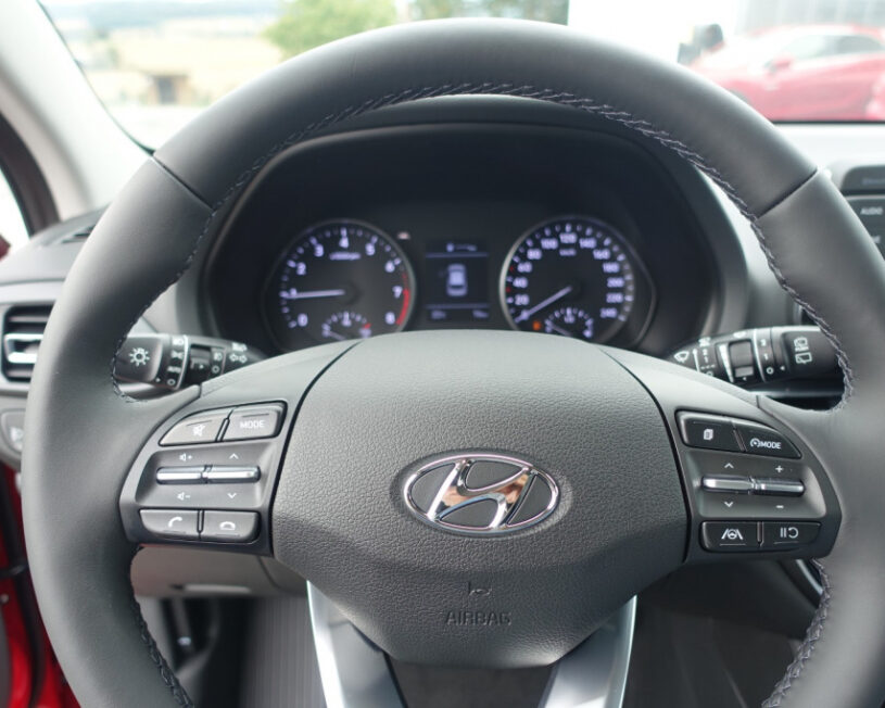 Hyundai i30 – PD i-Line 1,5 DPI c1bi0 voll
