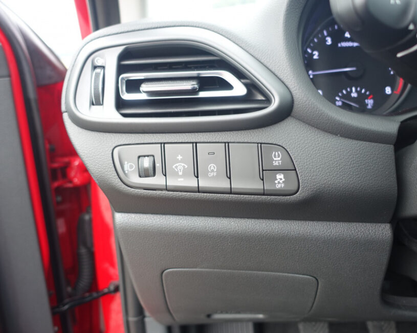Hyundai i30 – PD i-Line 1,5 DPI c1bi0 voll
